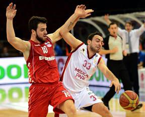 Galatasaray Demir'i eritti