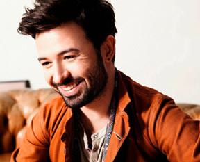 Flaşlardan rahatsız oldu