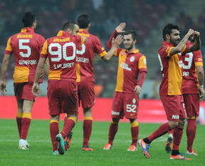 UEFA'dan Galatasaray'a ret