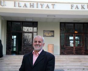 Emekli üniversiteli