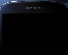 Samsung S4’ün fotoğrafını paylaştı