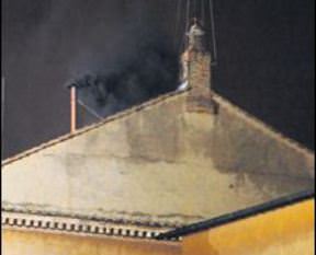 Papa seçiminden siyah duman çıktı