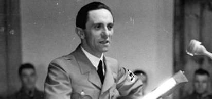 Almanya'da Joseph Goebbels, Halkı Aydınlatma ve Propaganda Bakanı oldu.