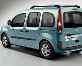 Kangoo makyaj yedi