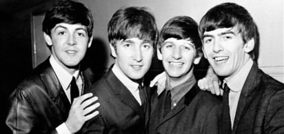 The Beatles'ın ilk albümü Please Please Me çıktı.