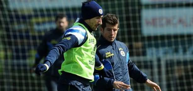 Emre ve M.Topal Akhisar'a yoklar!
