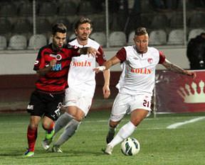 Gakkoş, Gençler'e karşı 1 puanı 86'da kurtardı!