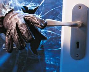 İlkokulda hırsız şoku