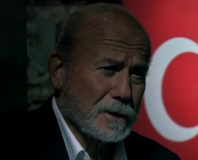 Vadi'de sürpriz ayrılık