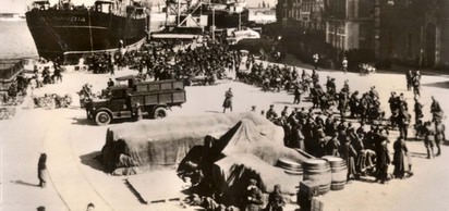 II. Dünya Savaşı: İtalya, Arnavutluk'u işgal etti.