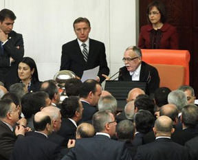 Meclis karıştı