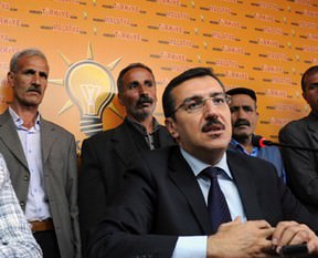 480 Alevi vatandaş Ak Parti'de...