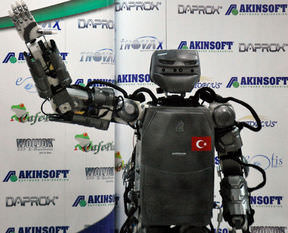 Yerli robot görücüye çıktı