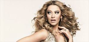 Hadise yine şov yaptı