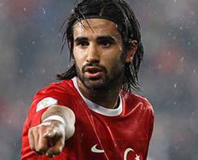 Galatasaray o futbolcuyu resmen istedi