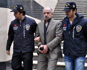 Oğlunu vurdu eşini kaybetti