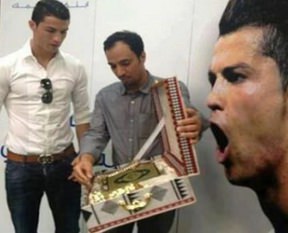 Ronaldo'ya Kur'an hediye edildi