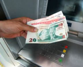 Bankalar vatandaşı isyan ettirdi