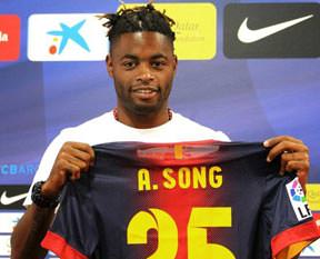 Yaz bombası Alex Song