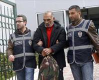 Vurdu, çekiçle ezdi, iple boğdu