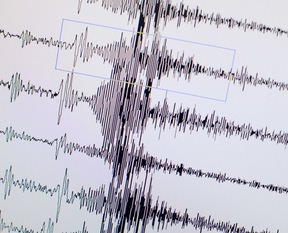 Çin'de 6.6 büyüklüğünde deprem