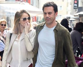 Parkta da yaşarım bankta da yatarım