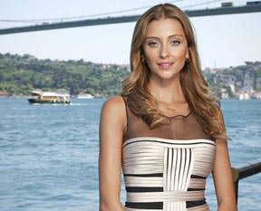 Kanyon'dan Özge geçti!