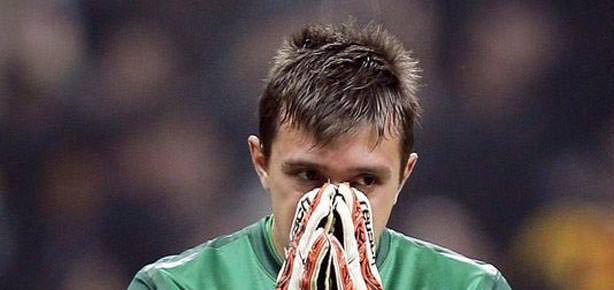 Muslera kalacak