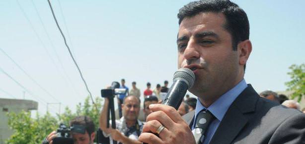 Hükümetin yanındayız