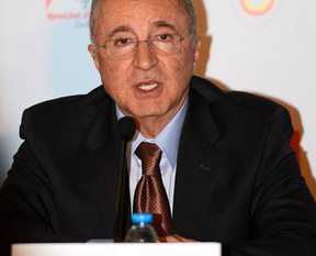 Aysal'dan 'Irkçılık' açıklaması