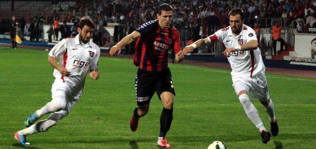 Mersin Süper Lig’e mağlubiyetle veda etti!