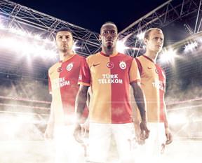 Yeni parçalı sahnede!