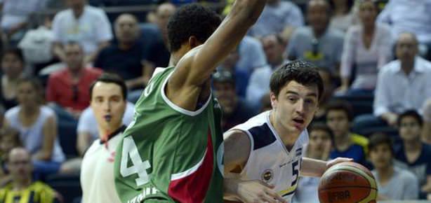 Karşıyaka avantajlı döndü