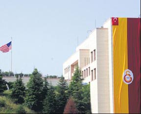 ABD’den bayrak jesti