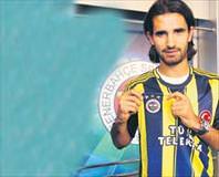 Alper imzaladı sıra onda!