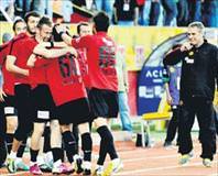 Futbol fabrikasıyız