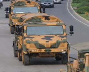 Askeri araç kaza yaptı: 2 yaralı