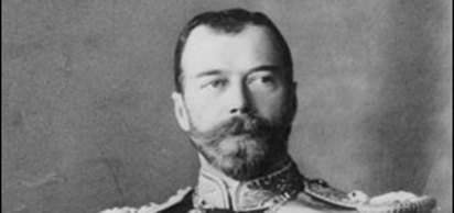 Rusya'nın son çarı II. Nikola taç giydi.