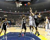 NBA’de Spurs durumu 3-0 yaptı