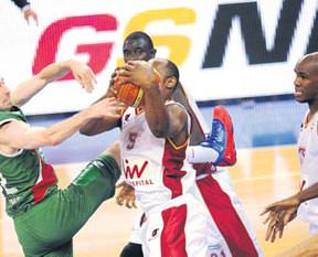 21. galibiyetini alan Aslan 2-0 öne geçti