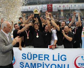 Beşiktaş üst üste 5. kez şampiyon