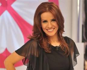 Esra Erol'a bir ödül daha geldi