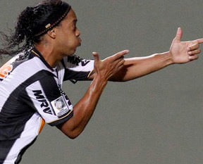 Ronaldinho bombası