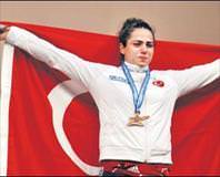 7 dopingli halterci kamptan gönderildi