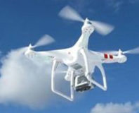 Polis üzerinde kamera olan helikopteri düşürdü