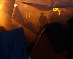 Polisten Gezi Parkı'na müdahale!