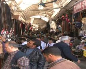 Yoksulun geliri az harcaması çok