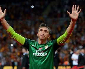 Muslera fiyatını ikiye katlıyor