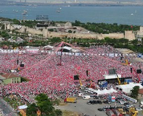 Hürriyet’in şu yaptığına bak!