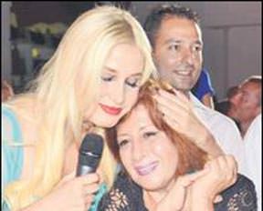 Şarkıları annesi için